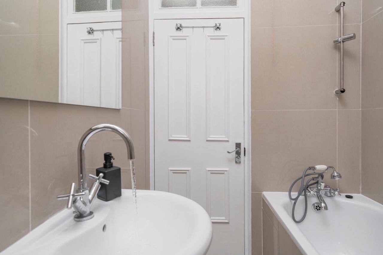 Kensington Nest Serviced Town House Londra Exterior foto